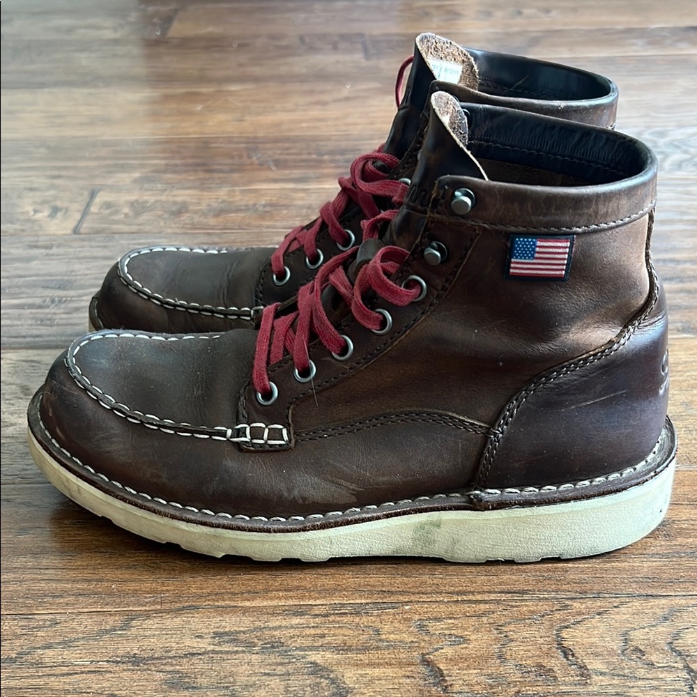 Women’s Danner Bull Run Moc Toe Boots